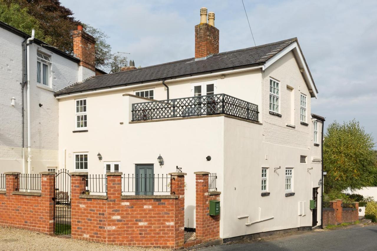 Grundy's Lane Apartment Malvern Wells